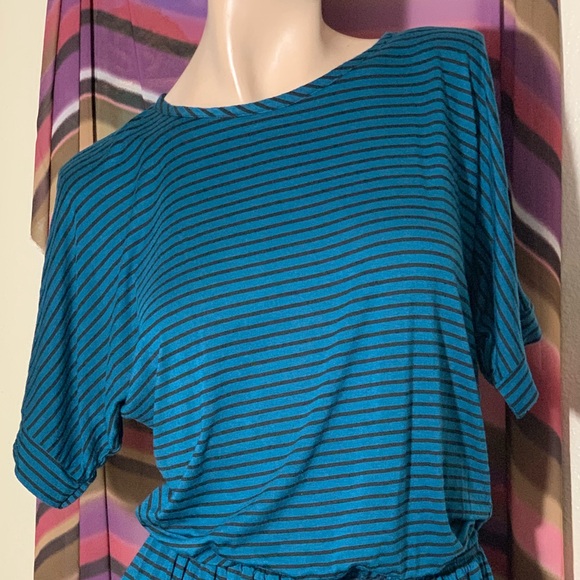 🛒5/$25 Women’s Dress - Picture 4 of 5